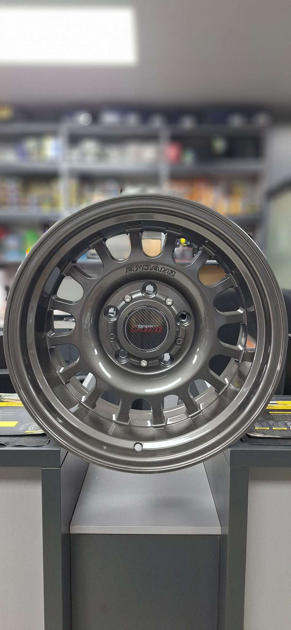 VIGOUR 5/150/17"/17X10/ET-18 GUNMETAL