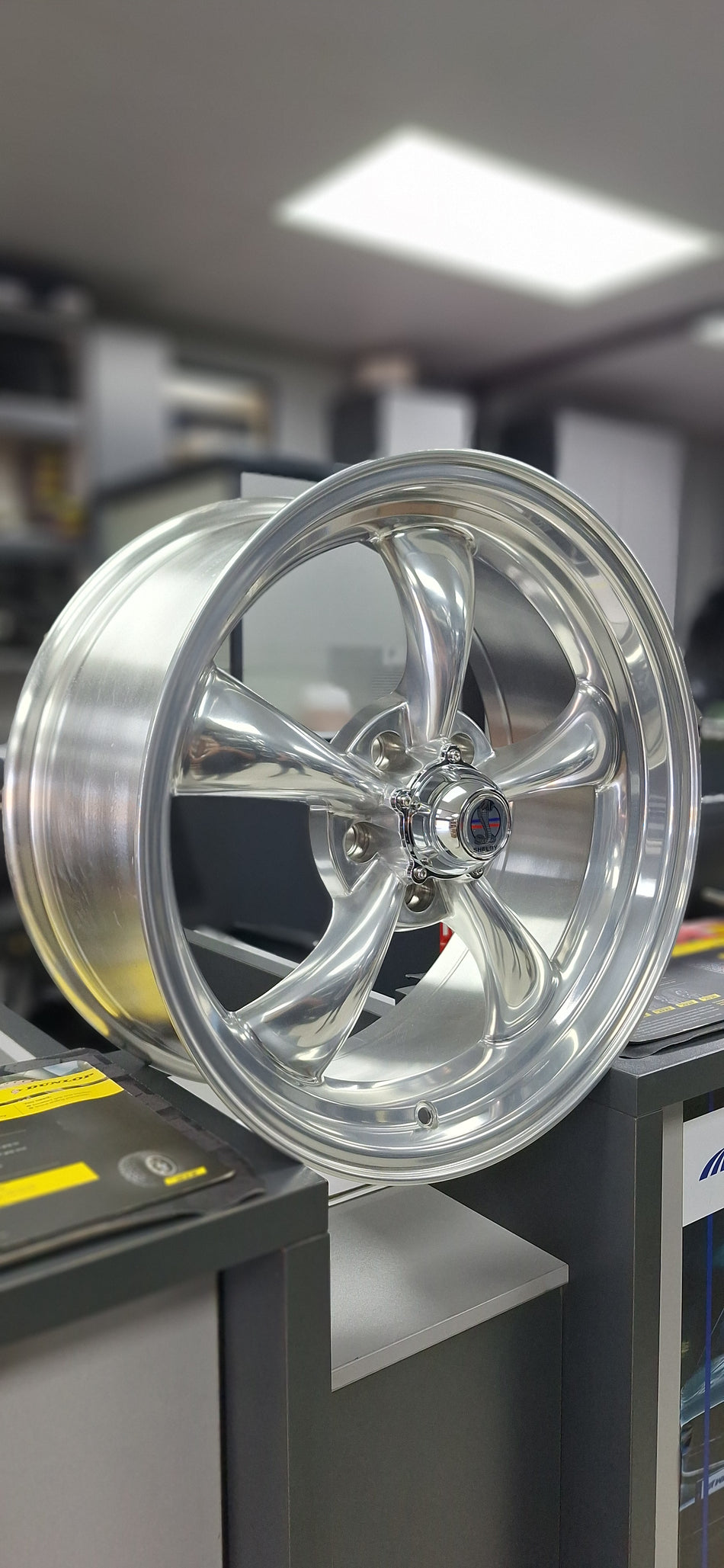 5/114/18"/18X8J/ET20 American Racing (Price Per Set)
