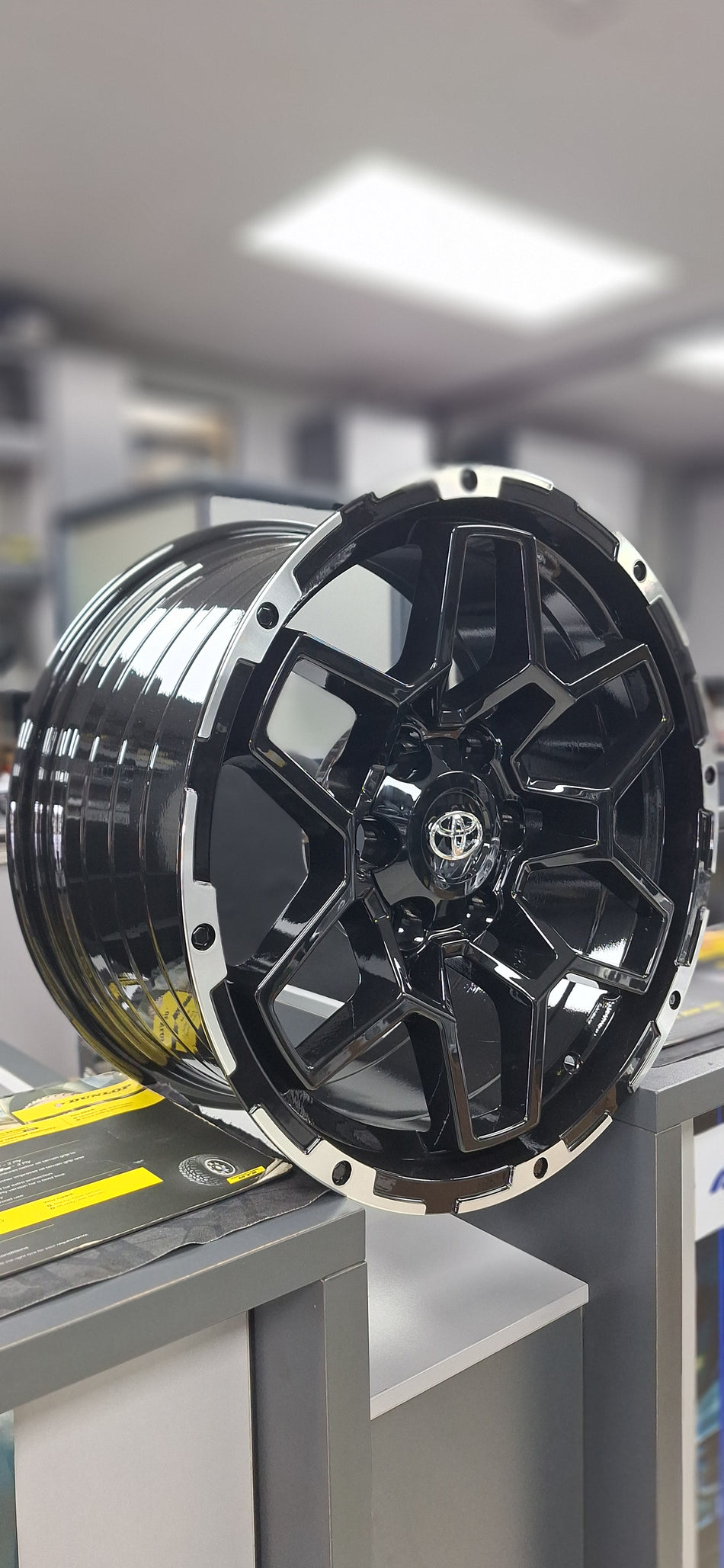 GR SPORT HILUX 6/139/18"/18X9 (PRICE PER SET)
