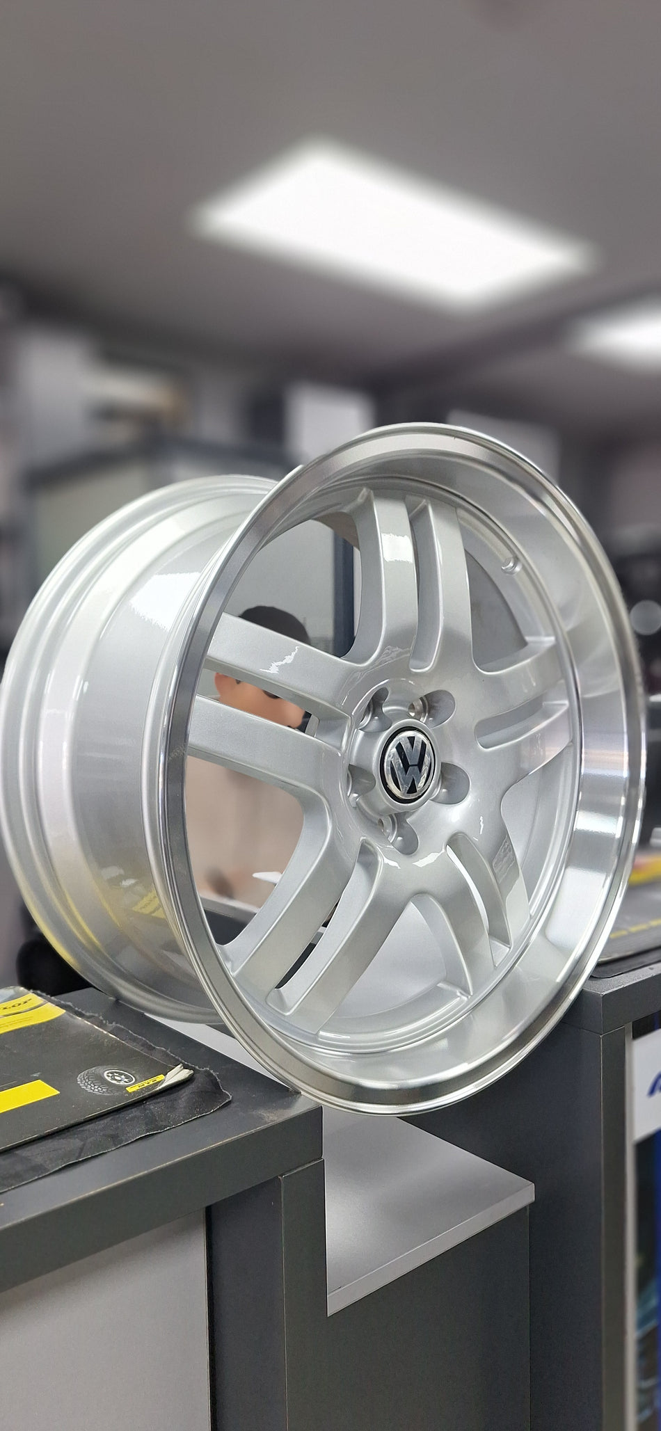 LONG BEACH 5/100/17"17X7/ET-38 (PRICE PER SET)