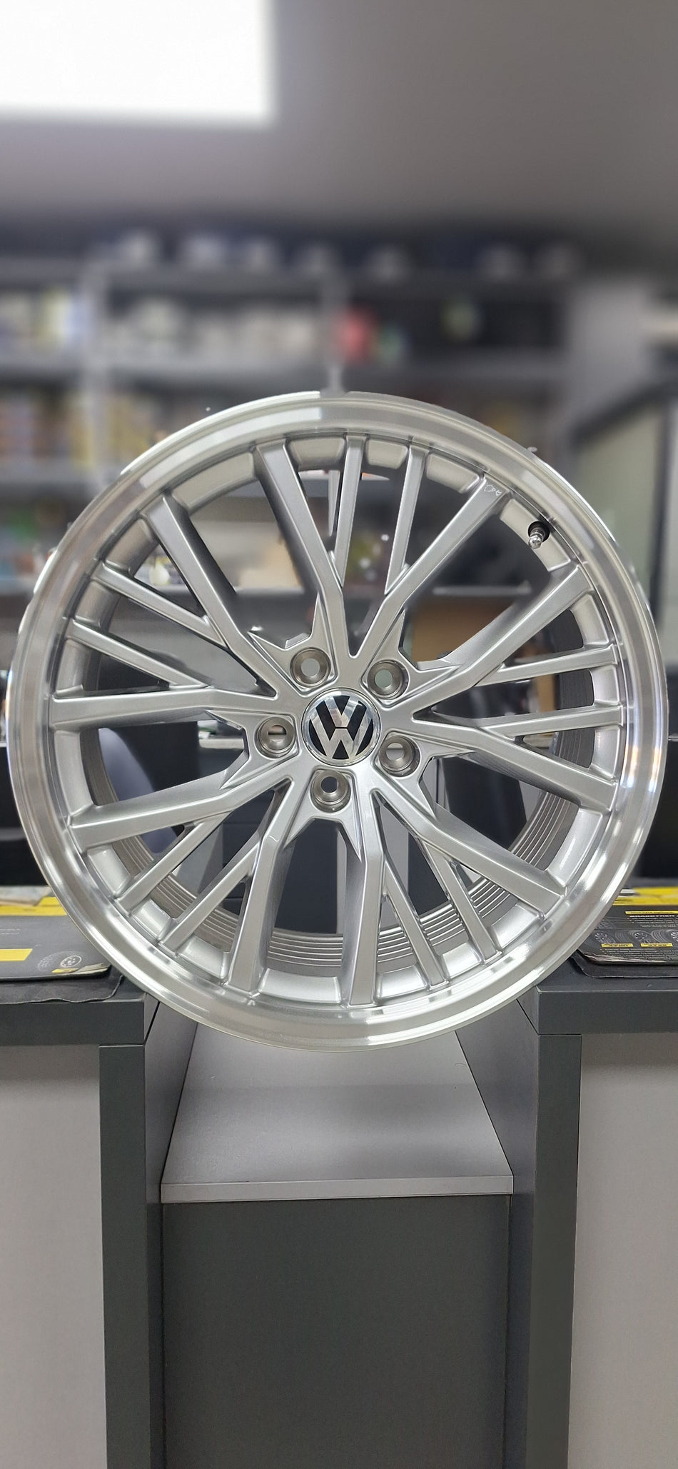 POLO 5/100/17"/17X8/ET-30