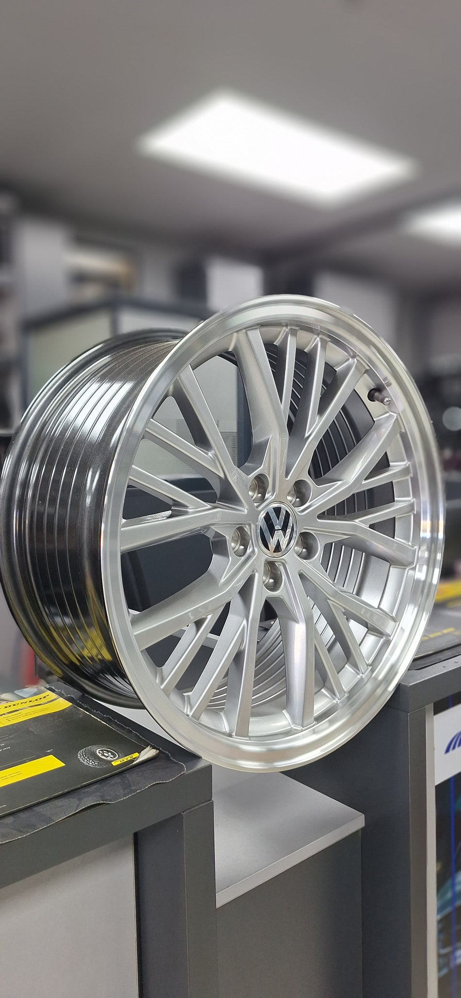 POLO 5/100/17"/17X8/ET-30