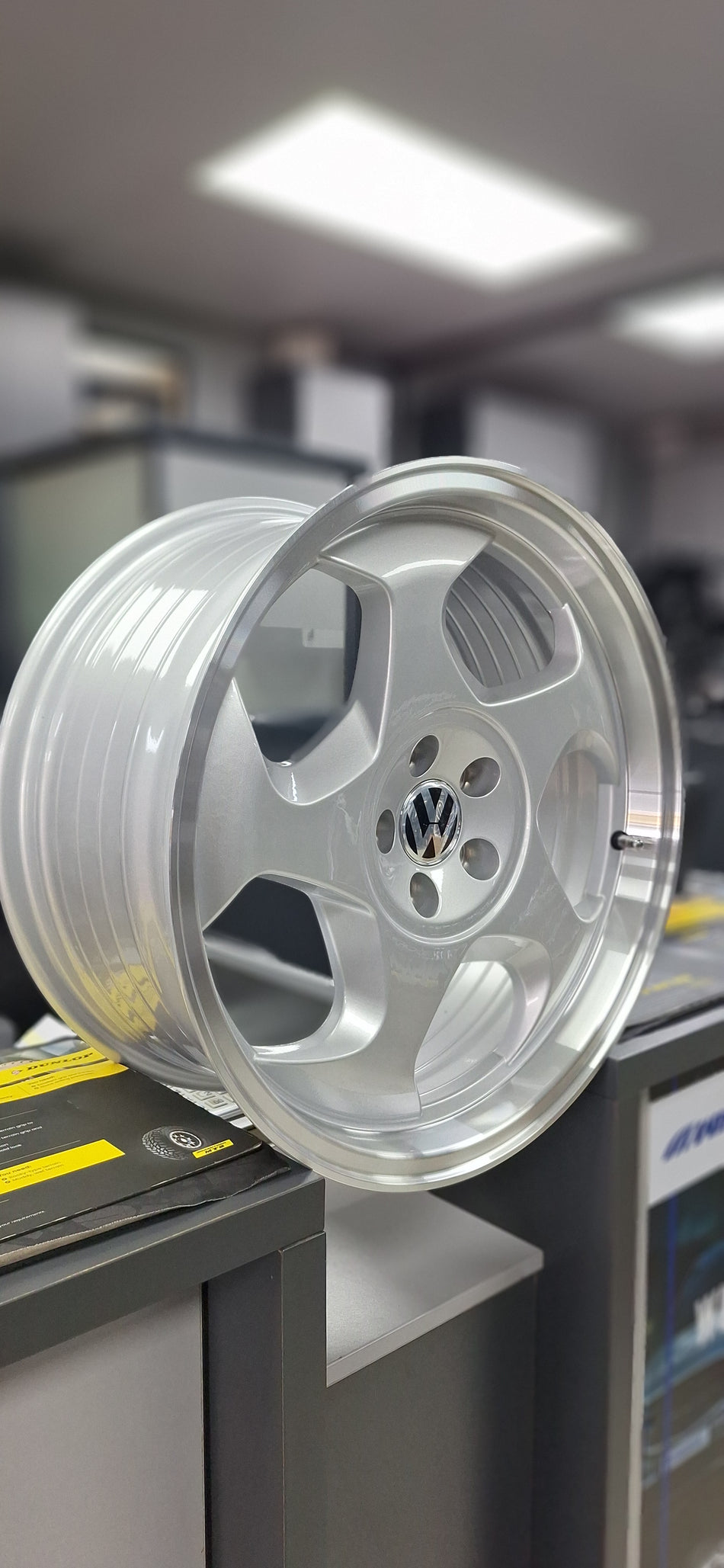 5/100/17"/17X8J/ET30 (Price Per Set)