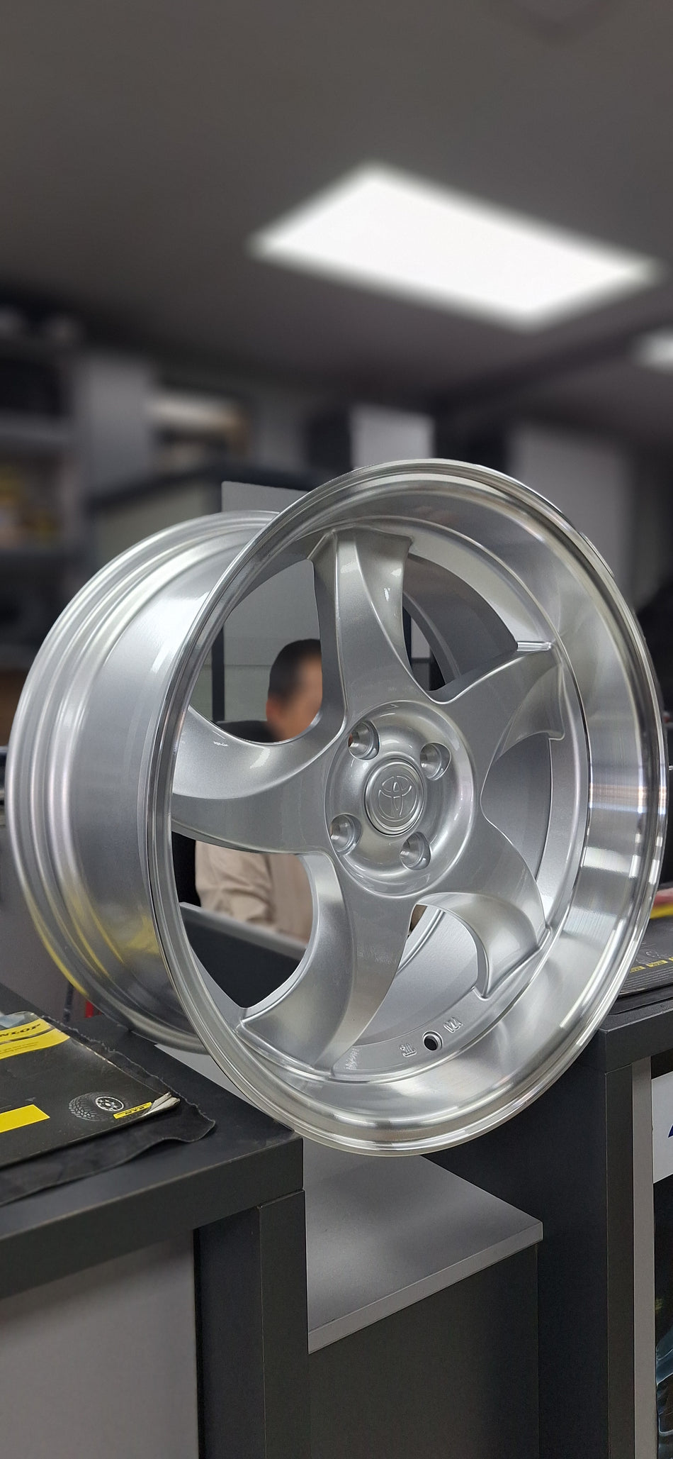 RXI BLADE 4/100/17"/17X8.5/ET-20 (PRICE PER SET)