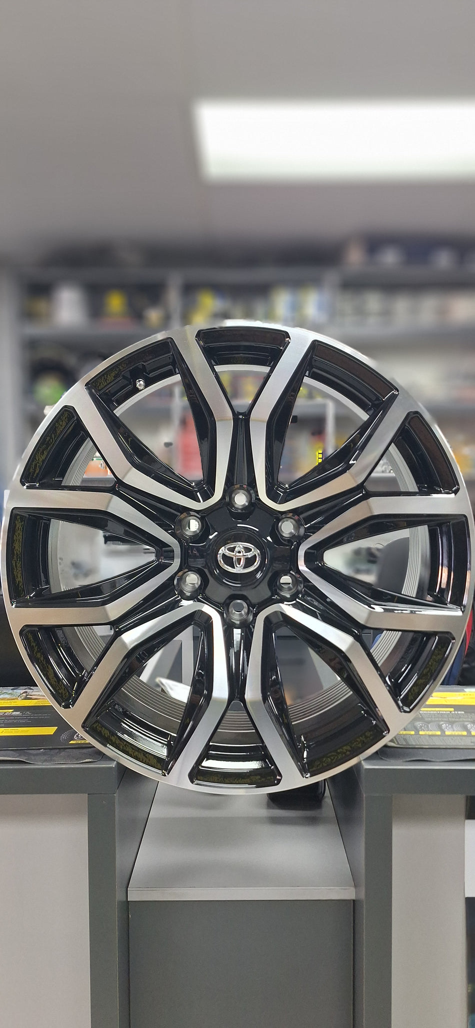 6/139/20"/20X8.5J/ET-30 Hilux (PRICE PER SET)